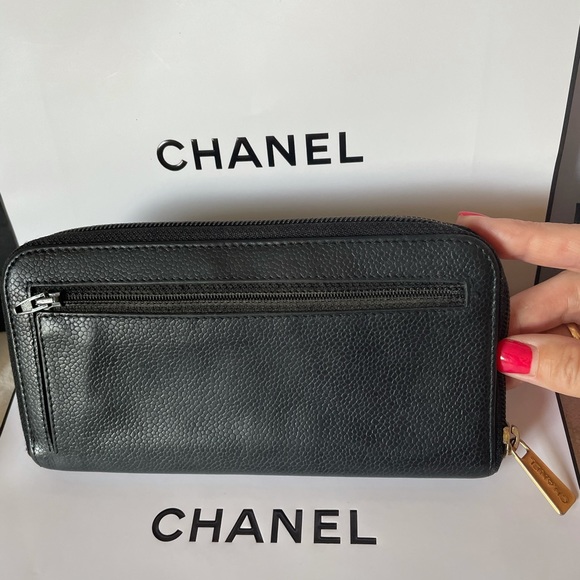 CHANEL Black Leather Timeless CC Logo Zipped  Long Wallet Purse - Picture 5 of 14
